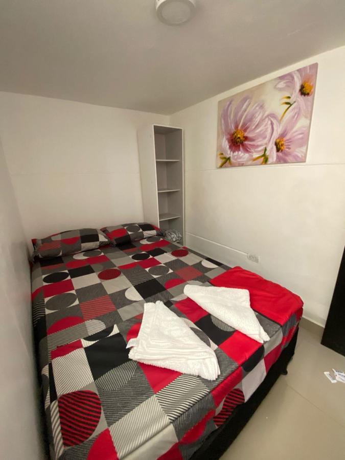 Apartamentos Excelente Ubicacion Medellín Eksteriør billede