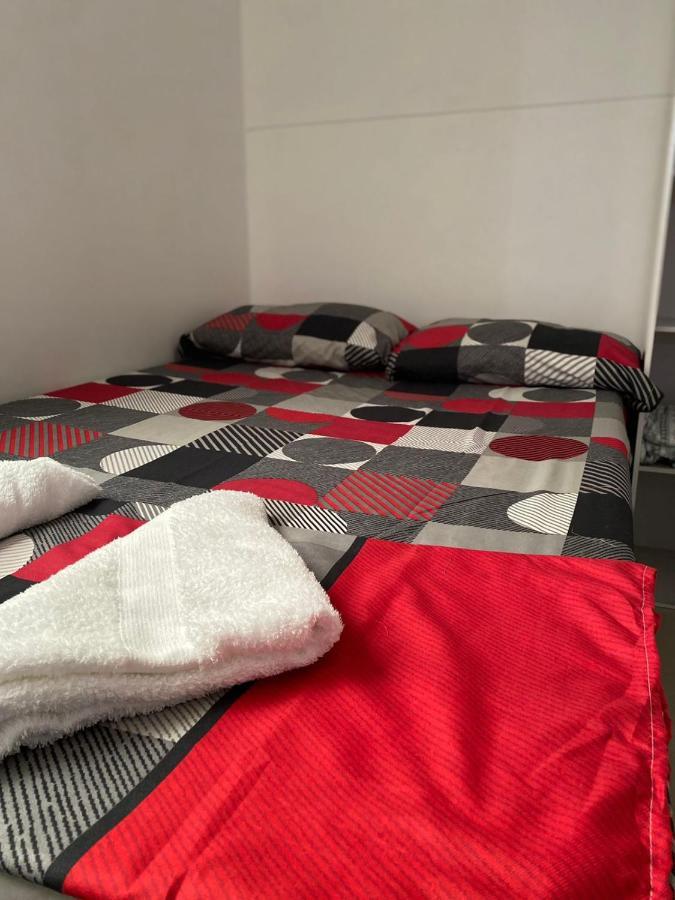 Apartamentos Excelente Ubicacion Medellín Eksteriør billede