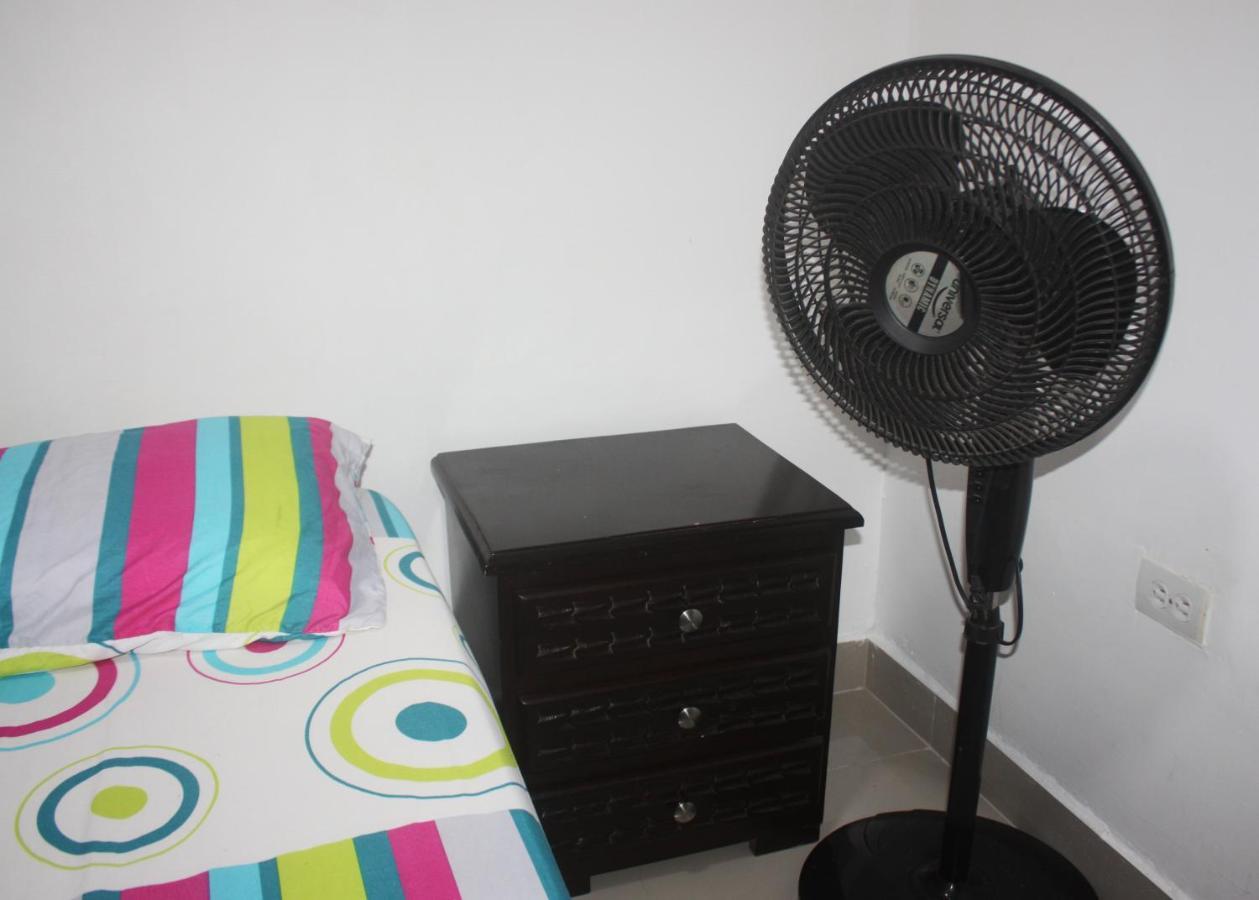 Apartamentos Excelente Ubicacion Medellín Eksteriør billede