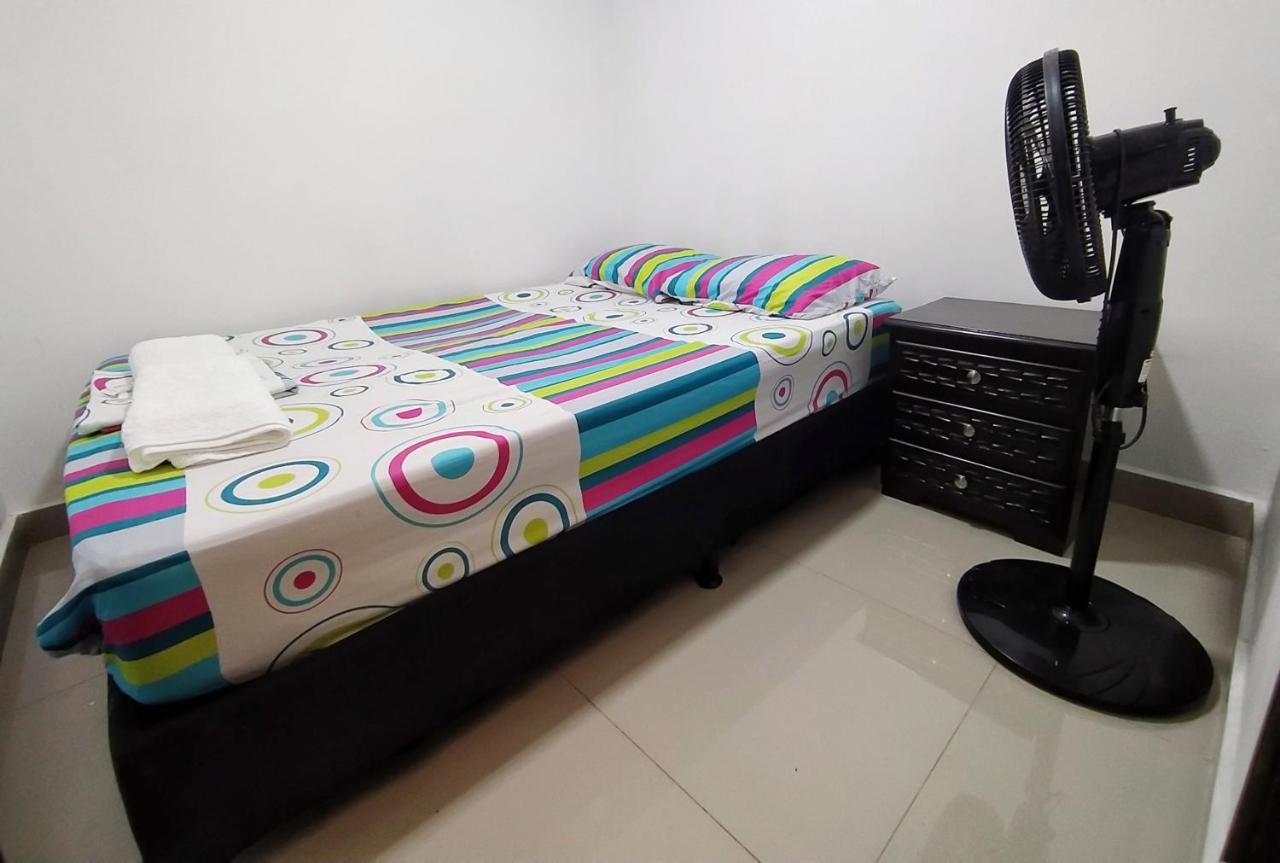 Apartamentos Excelente Ubicacion Medellín Eksteriør billede