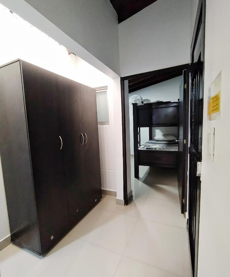 Apartamentos Excelente Ubicacion Medellín Eksteriør billede