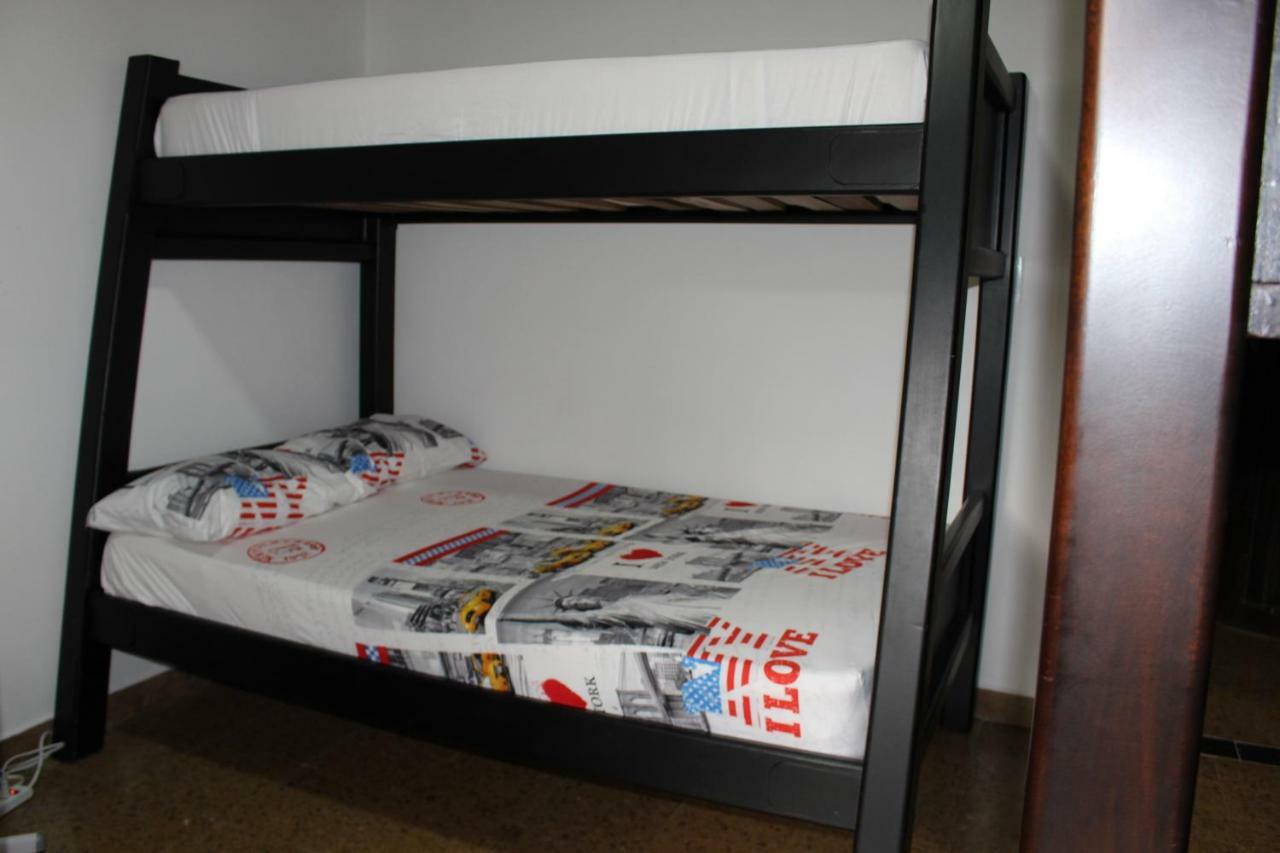 Apartamentos Excelente Ubicacion Medellín Eksteriør billede