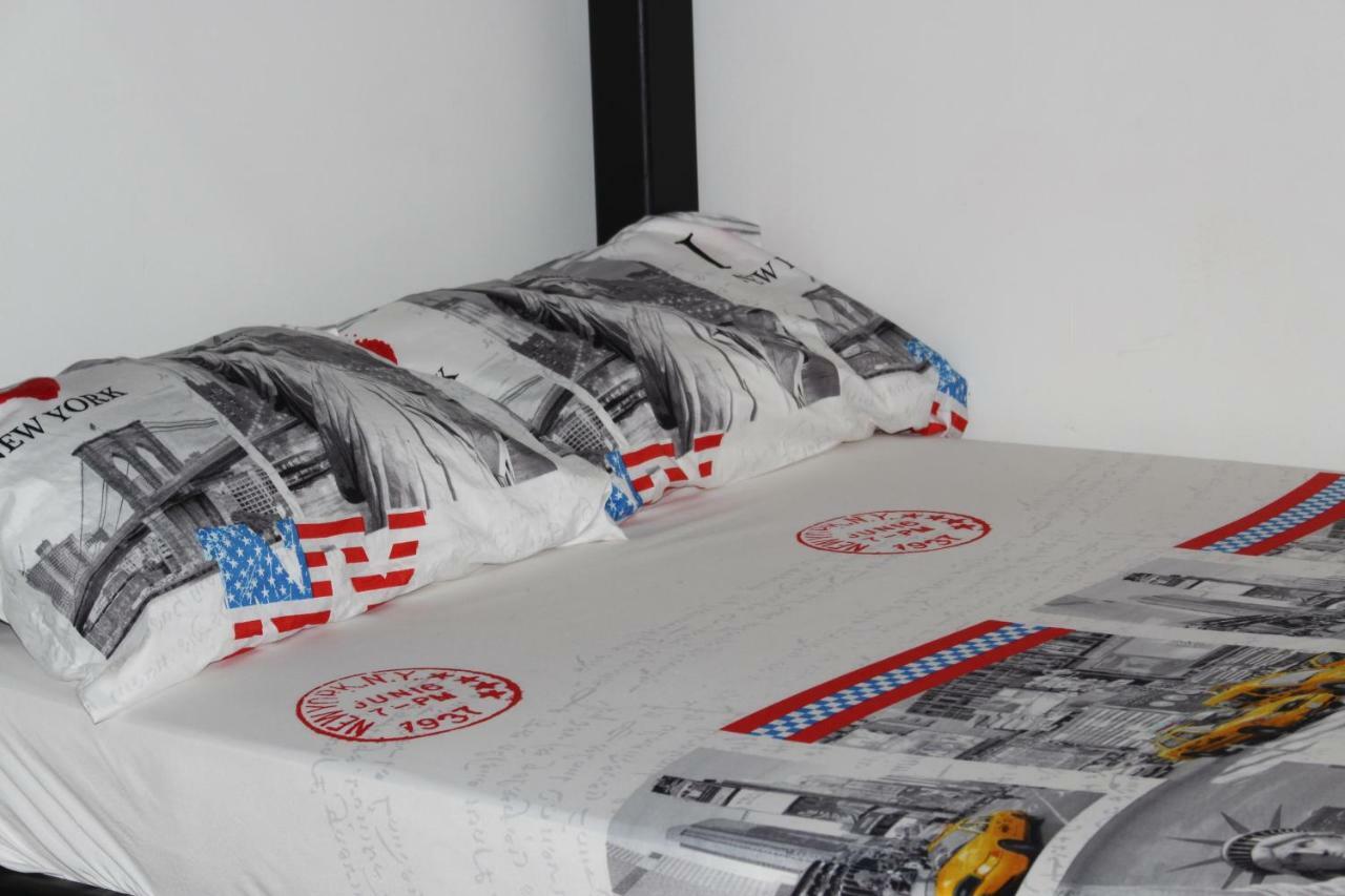 Apartamentos Excelente Ubicacion Medellín Eksteriør billede